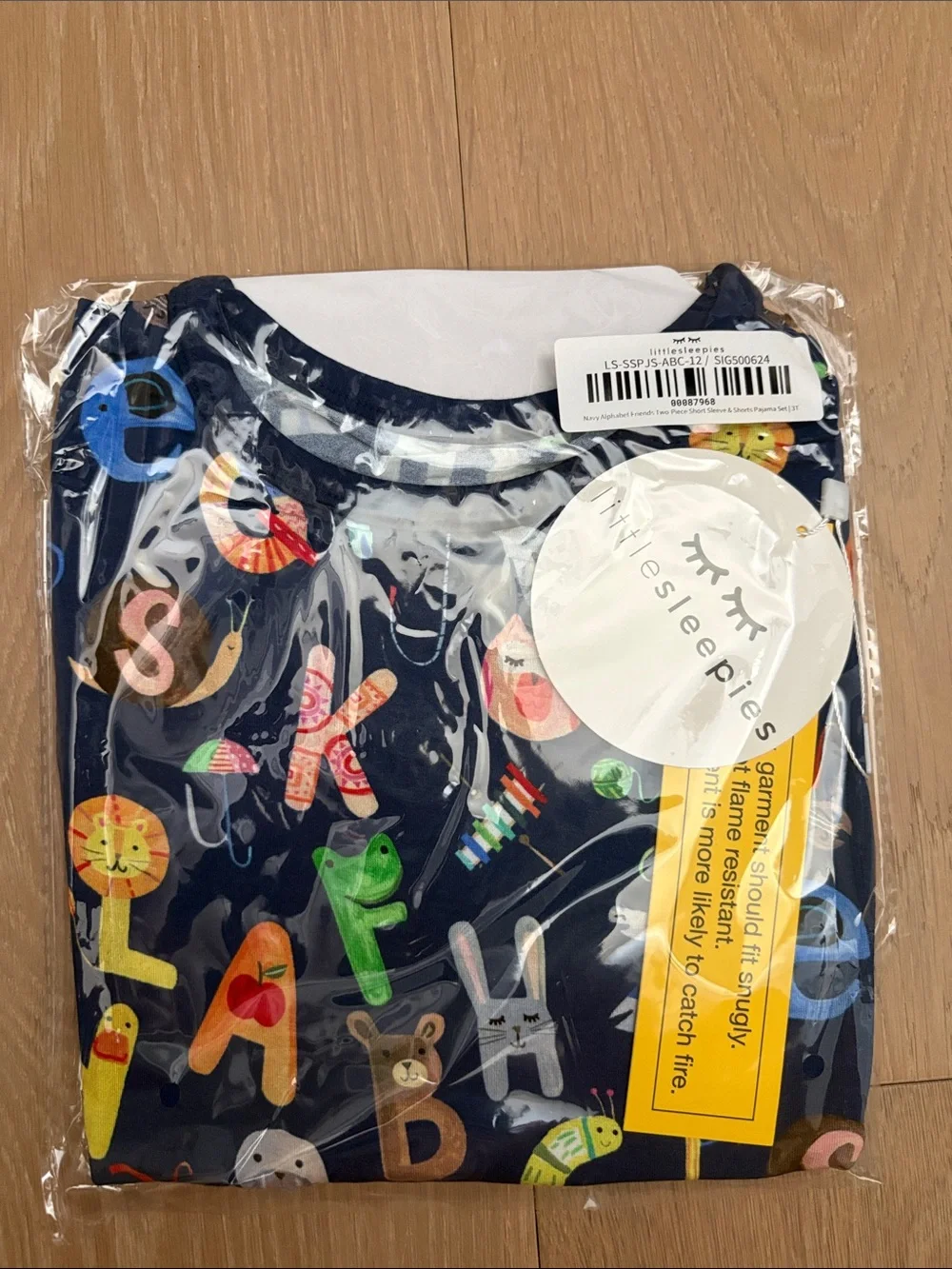 NWT Navy Alphabet two piece shorts short sleeve pjs
